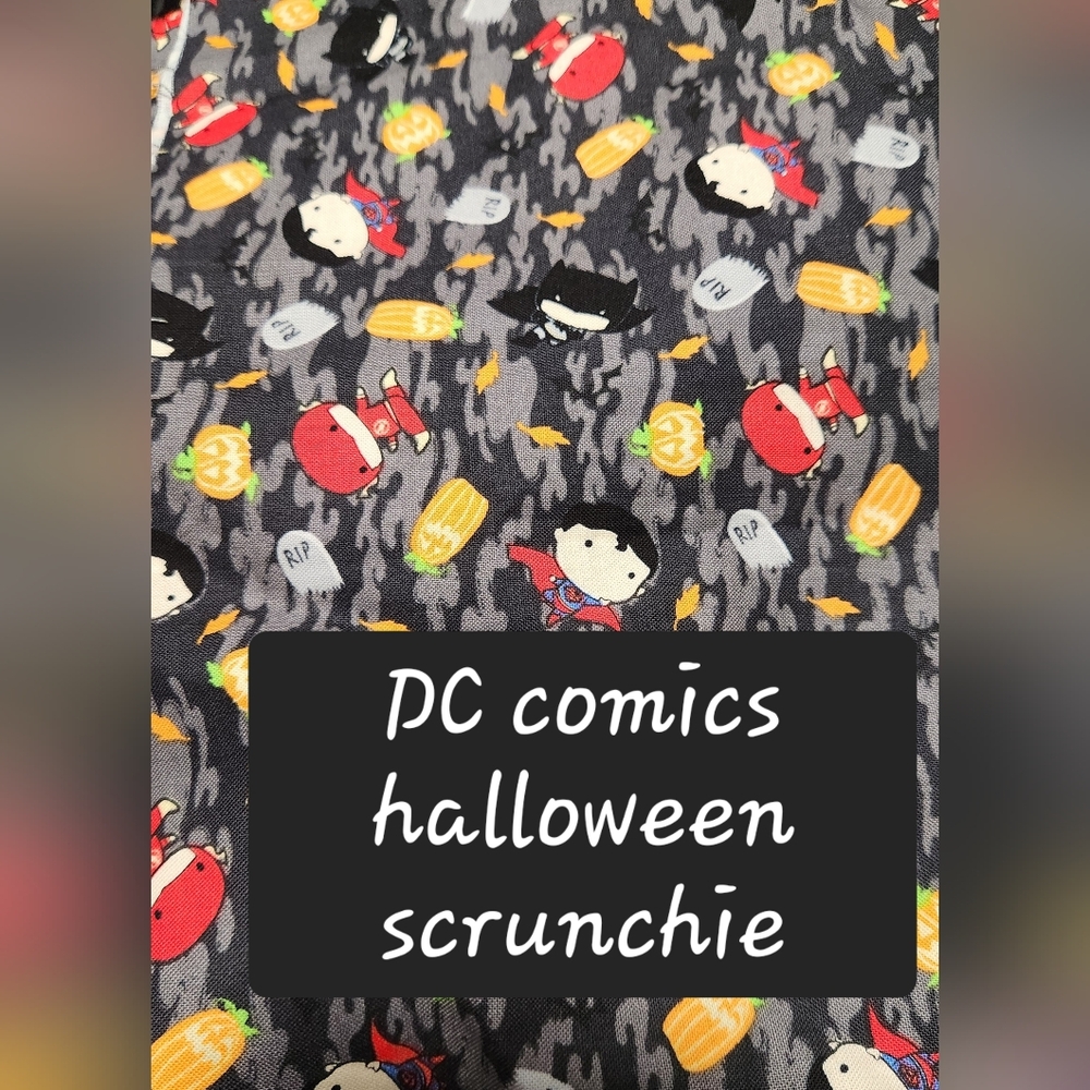 NEW STOCK! 3 for 20 ** DC Comics Halloween Scrunchie